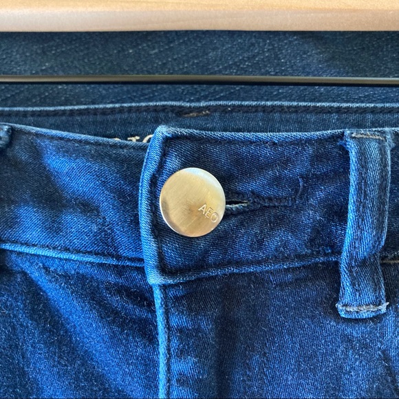 { AEO } Dark Wash Skinny Hi-Rise Jegging Jeans - Picture 8 of 9
